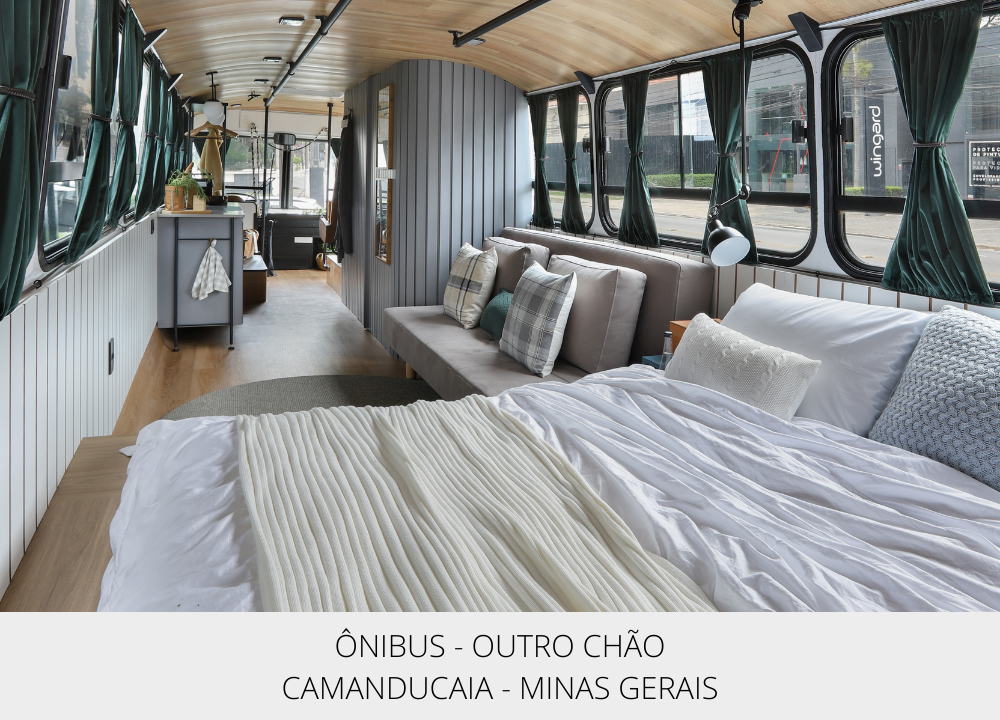 Imagem de instalação de pisos aquecidos no chão de ônibus